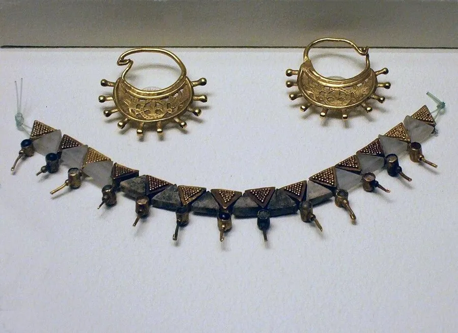 Byzantine-style gold earrings: Gold basket earrings and a necklace from graves at the late Roman fortress of Keszthely-Fenékpuszta, Hungary, 6th to 7th century.