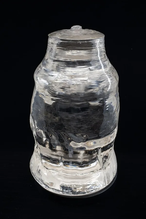 Pictured: a 35 kg sapphire crystal grown the same way. The 720 kg crystal is about twenty times heavier.